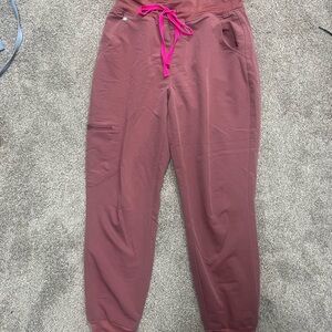 Figs Pink Joggers with High waist Elastic Waistband and Relaxed Fit- small p